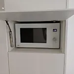3 Or 4 Bedroom Apartment Perfect Location!