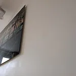 3 Or 4 Bedroom Apartment Perfect Location!