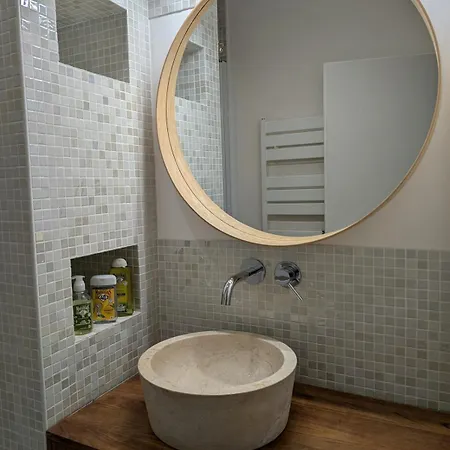 Apartment 3 Or 4 Bedroom Perfect Location! Paris